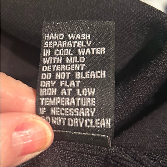 Sexy Black,Cold-Shouldered, Fringed Top - Picture 9 of 9